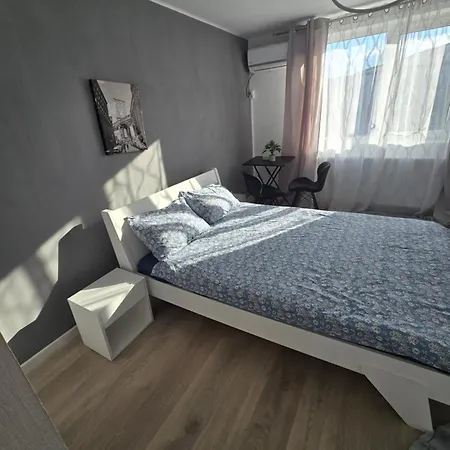 Apartament Garsoniera - Moderna -